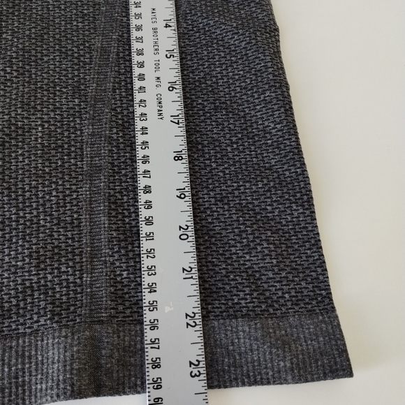 Lululemon Ivivva Swiftly Tech Shirt Size 14 Gray Long Sleeved - Picture 5 of 7